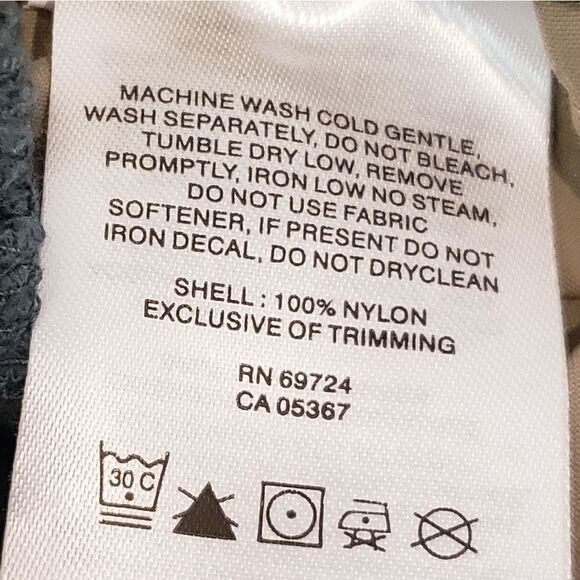 Columbia Shorts  - Picture 7 of 7